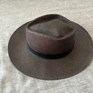 Lovelybird Paloma straw hat size Medium